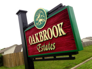 Oakbrook Post and Panel Sign