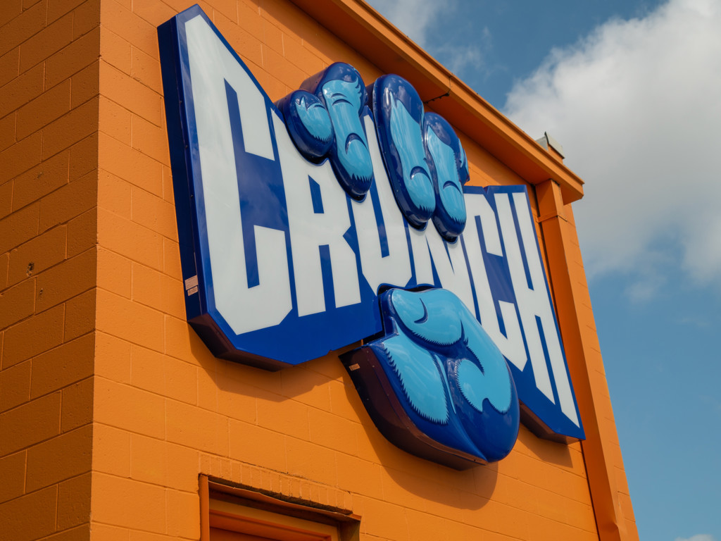 crunch-fitness-ace-sign-co